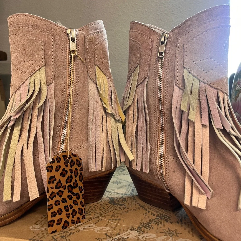 NIB FREE PEOPLE Lawless Fringe Western Boots- Pink Multi Sz 39.5 - Picture 6 of 7